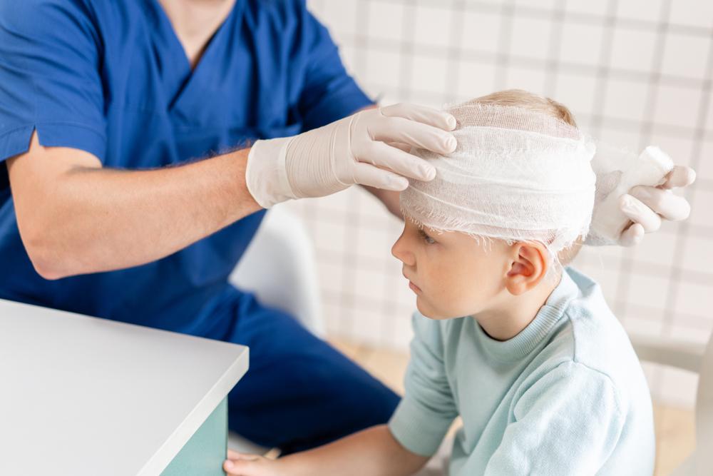 Traumatismul cranio-cerebral la copii – când ne îngrijorăm, ce măsuri de prim ajutor luăm