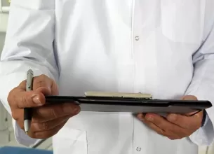 80 dintre pacienti isi mint doctorul