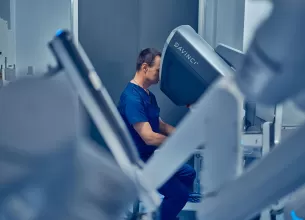 avantajele chirurgiei robotice in reconstructia peretelui abdominal