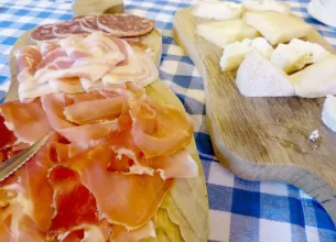 bacteria e coli gasita in carnea de pasare ar putea provoca oamenilor infectii ale tractului urinar