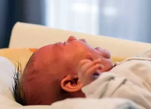 de ce copiii care au mai putin de un an se trezesc des noaptea