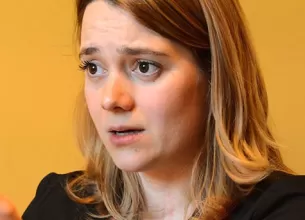 de ce ma inselat nu ma mai iubeste andreea chirumaga psihoterapeut explica aparitia infidelitatii in cuplu si diferentele din