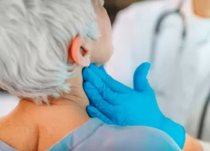 rolul neuromonitorizarii intraoperatorie ionm in cadrul operatiilor de tiroida si paratiroida