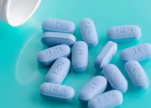 Sticluta deschisa cu pastile pentru profilaxie pre-expunere (PrEP) intr-un context medical