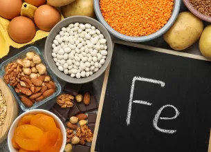 Alimente recomandate in dieta pentru deficit de fier.