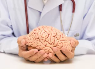 Medic neurochirurg tinand macheta unuic reier