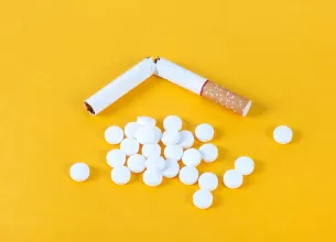 Tigara rupta si comprimate medicamentoase imprastiate
