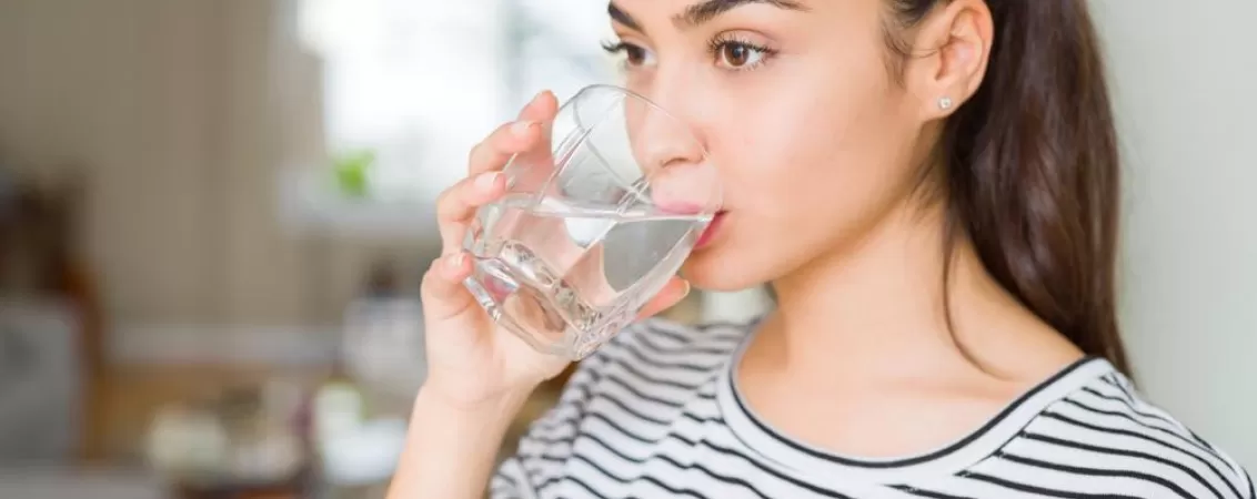 Necesarul de apa cata apa trebuie sa bei intro zi