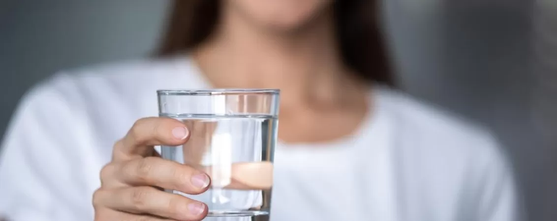 Necesarul de apa cata apa trebuie sa bei intro zi