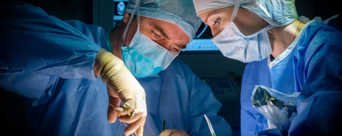 operatia de 8 ore a unei tumoare din zona lombara eu sunt bine datorita dr claudiu matei mas fi dus oriunde dupa dansul