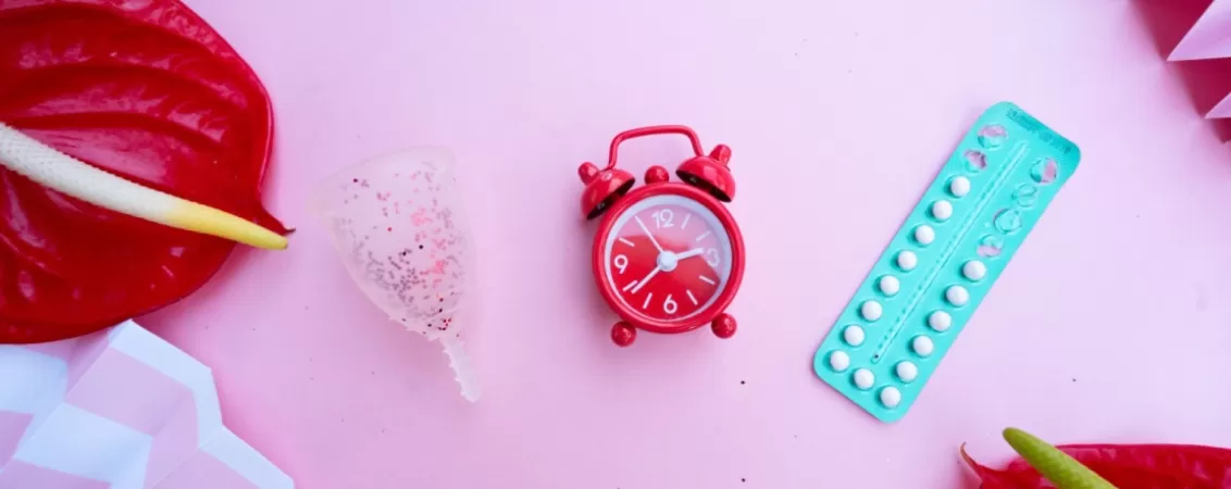 Terapie hormonala de inlocuire (HRT) pentru menopauza, prezentand diverse forme de administrare