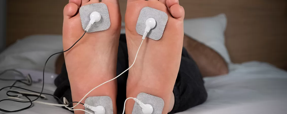 Terapie tens folosita pentru calmarea durerii de calcai si ameliorarea simptomelor de fasceita plantara prin stimulare electrica