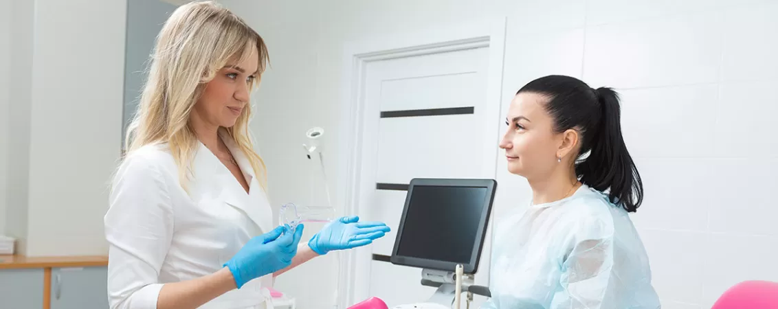 Pacienta la consultatie ginecologica si evaluare prin histerosonografie (HYCOSY)