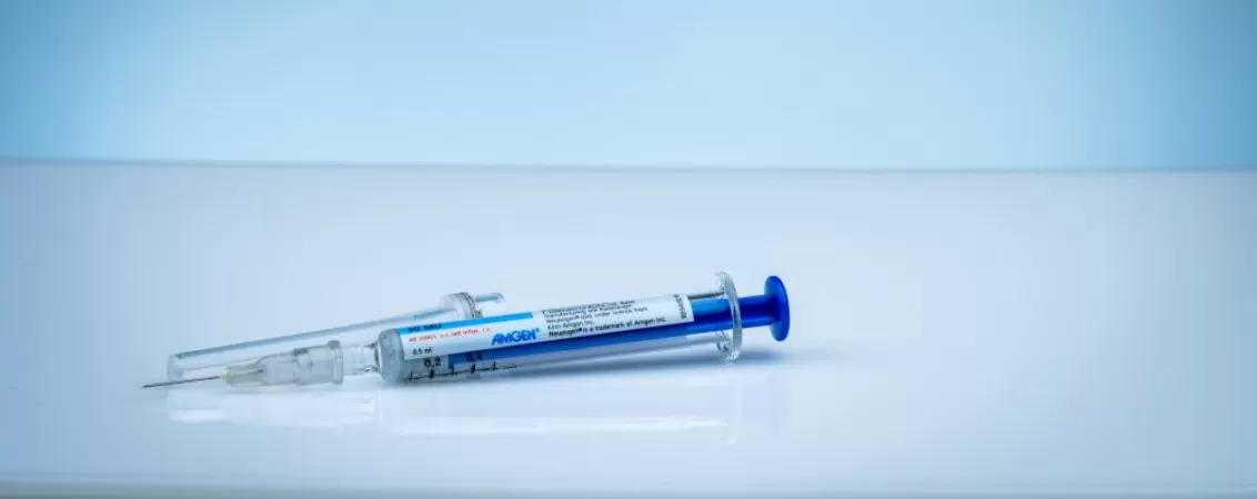 Flacon cu medicament injectabil utilizat in tratamente medicale specializate