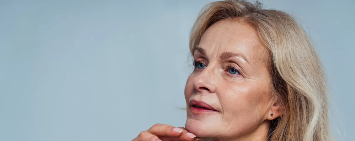 Tenul unei femei aflate la menopauza