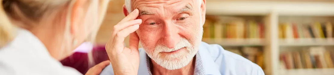 barbat cu probleme neurologice din cauza apraxiei