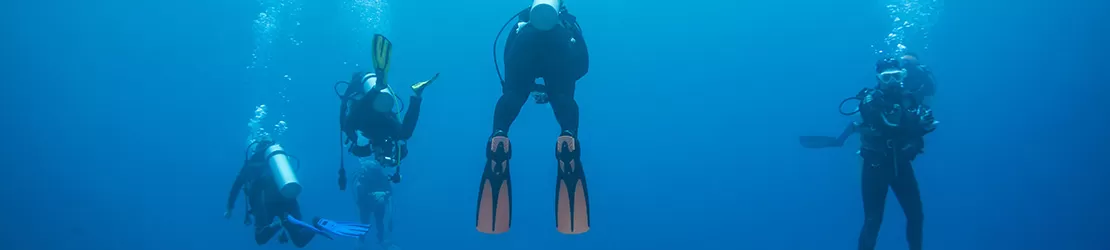 Persoane care fac scufundari