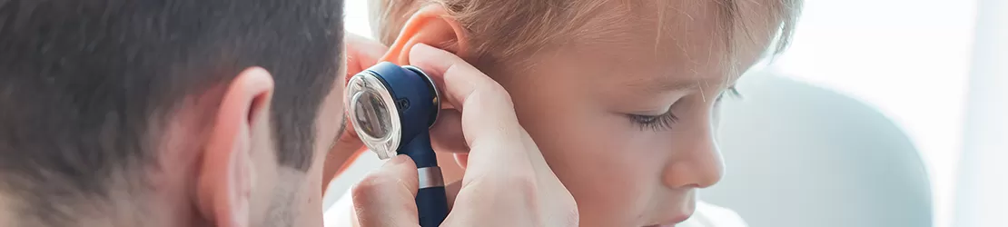 Consult ORL la copil, diagnosticare otita medie nesupurata