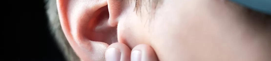 Urechea unui baiat cu otoscleroza