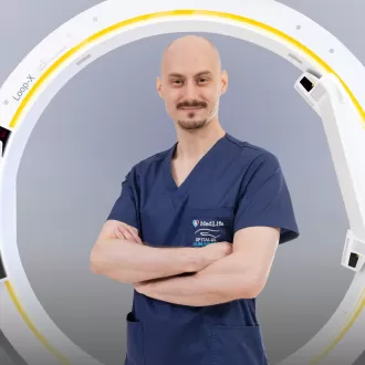 avantajele chirurgiei robotice pentru tratamentul instabilitatii coloanei vertebrale